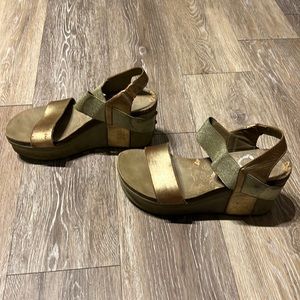 OTBT Bushnell (Women's) wedge